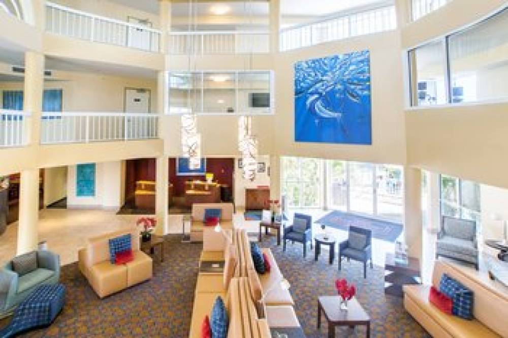 Courtyard By Marriott Key Largo 2