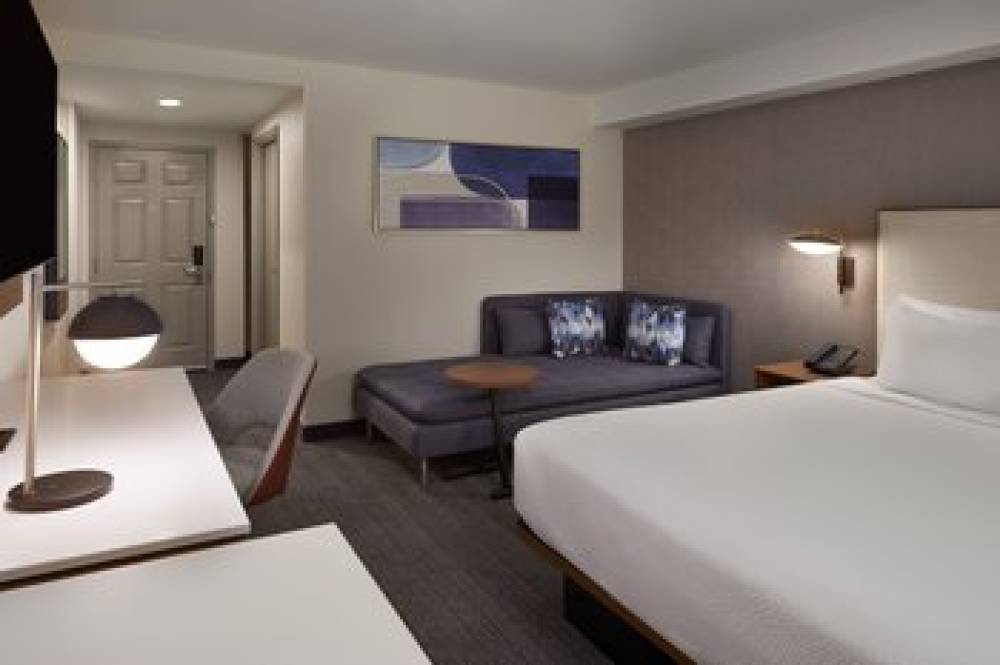 Courtyard By Marriott Kitchener 2