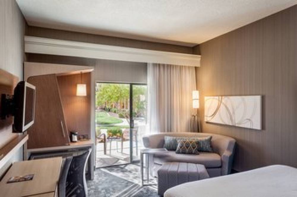 Courtyard By Marriott Las Vegas Henderson Green Valley 8