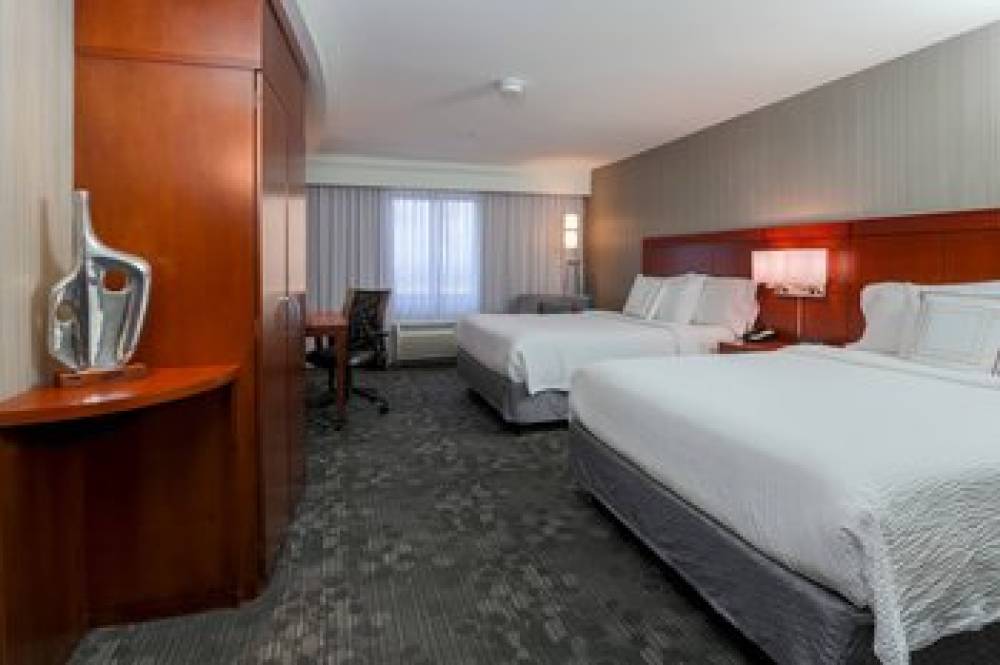 Courtyard By Marriott Las Vegas South 8