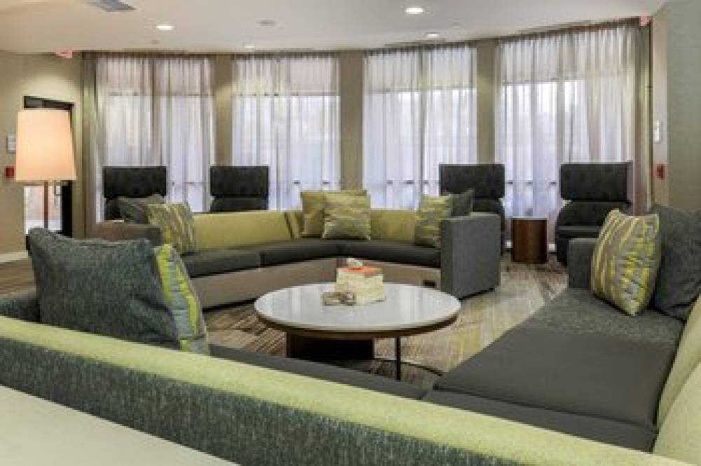 Courtyard By Marriott Las Vegas South 6
