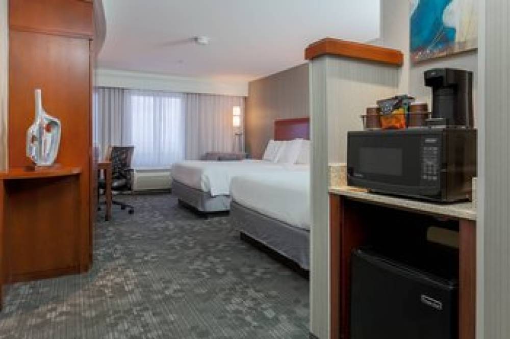Courtyard By Marriott Las Vegas South 9