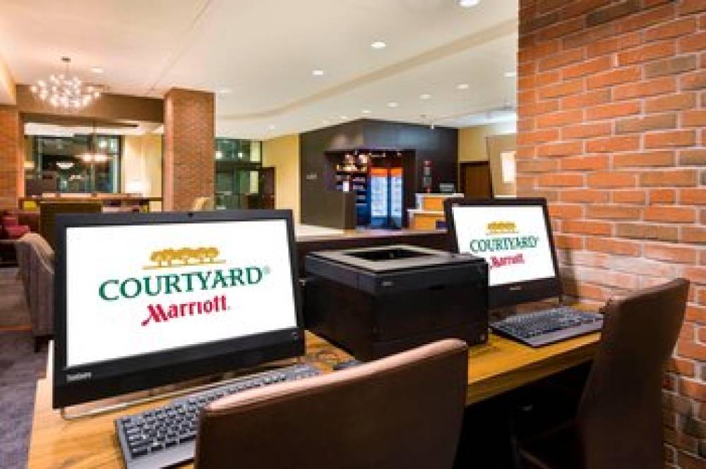 Courtyard By Marriott Little Rock Downtown 10