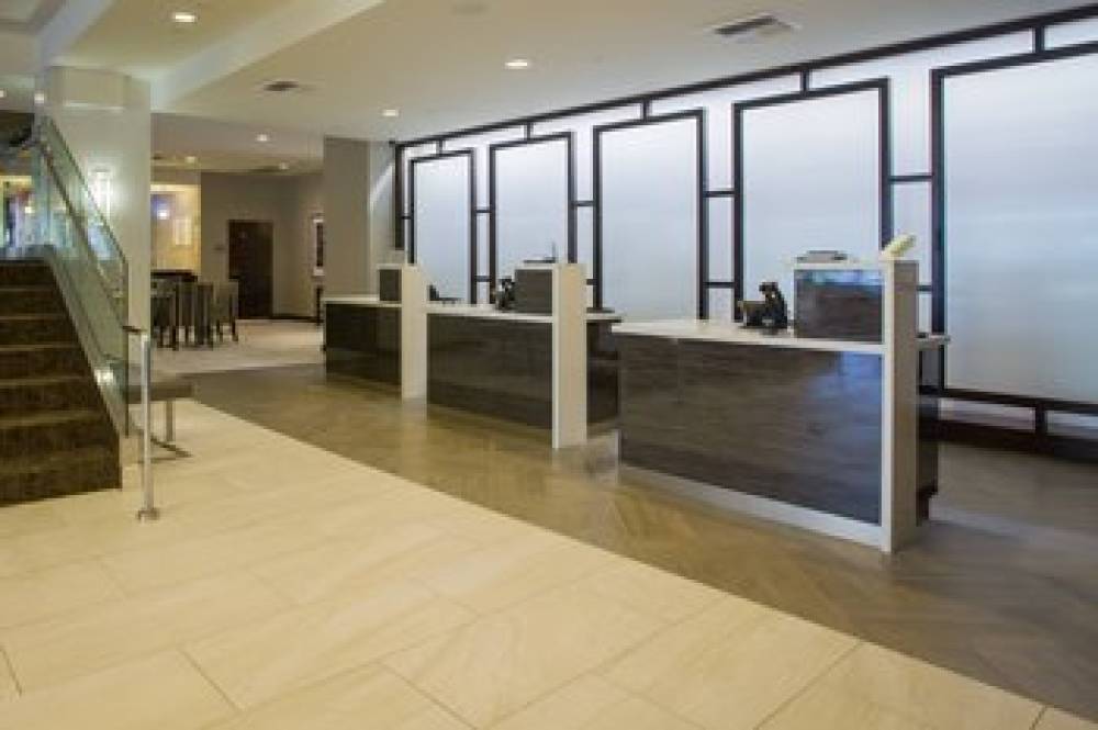 Courtyard By Marriott Los Angeles Westside 3