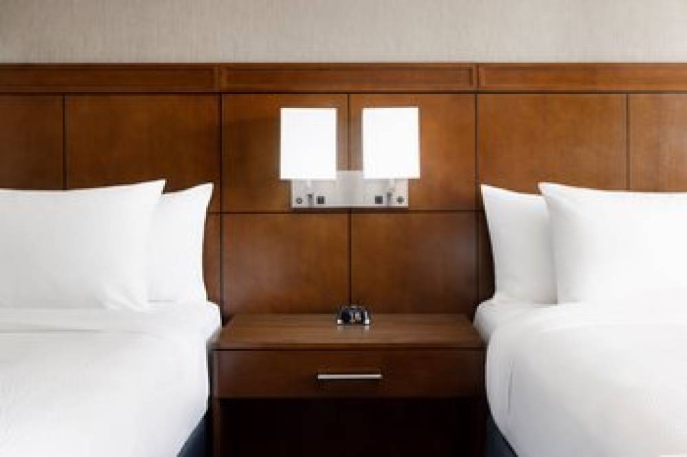 Courtyard By Marriott Los Angeles Woodland Hills 9