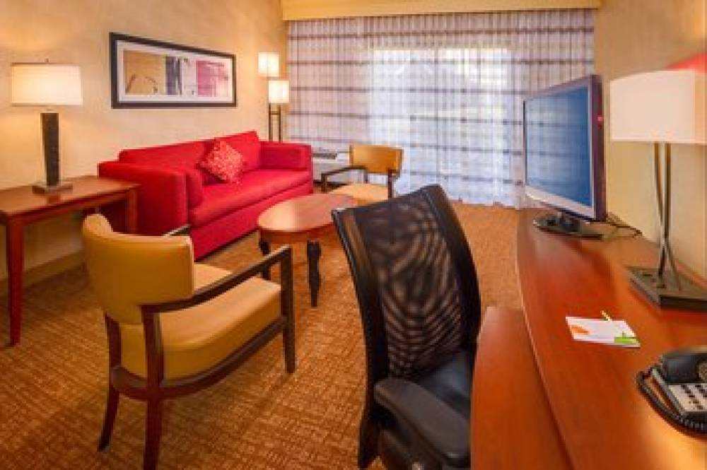 Courtyard By Marriott Manassas Battlefield Park 10