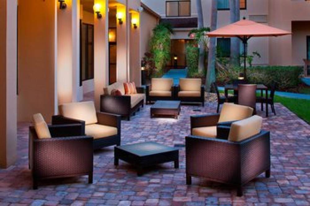 Courtyard By Marriott Melbourne West