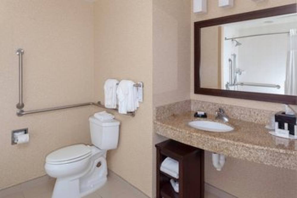 Courtyard By Marriott Memphis Downtown 8