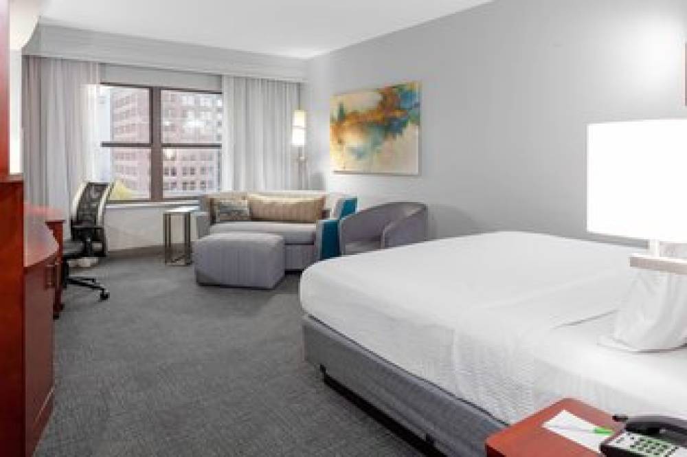 Courtyard By Marriott Memphis Downtown 7