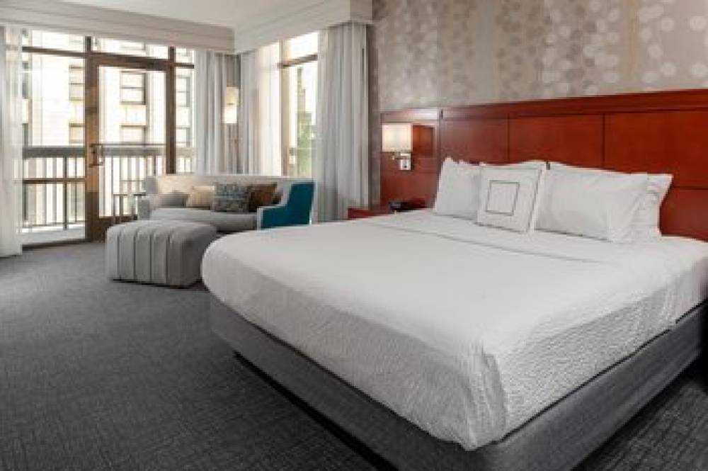 Courtyard By Marriott Memphis Downtown 5