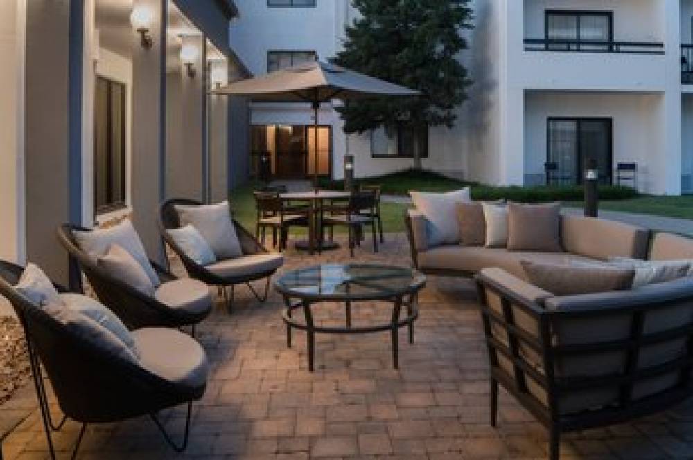 Courtyard By Marriott Memphis East-Park Avenue 4