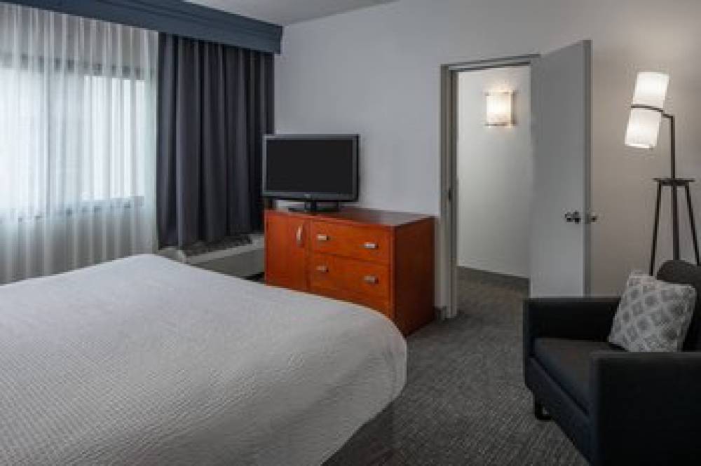 Courtyard By Marriott Memphis East-Park Avenue 7