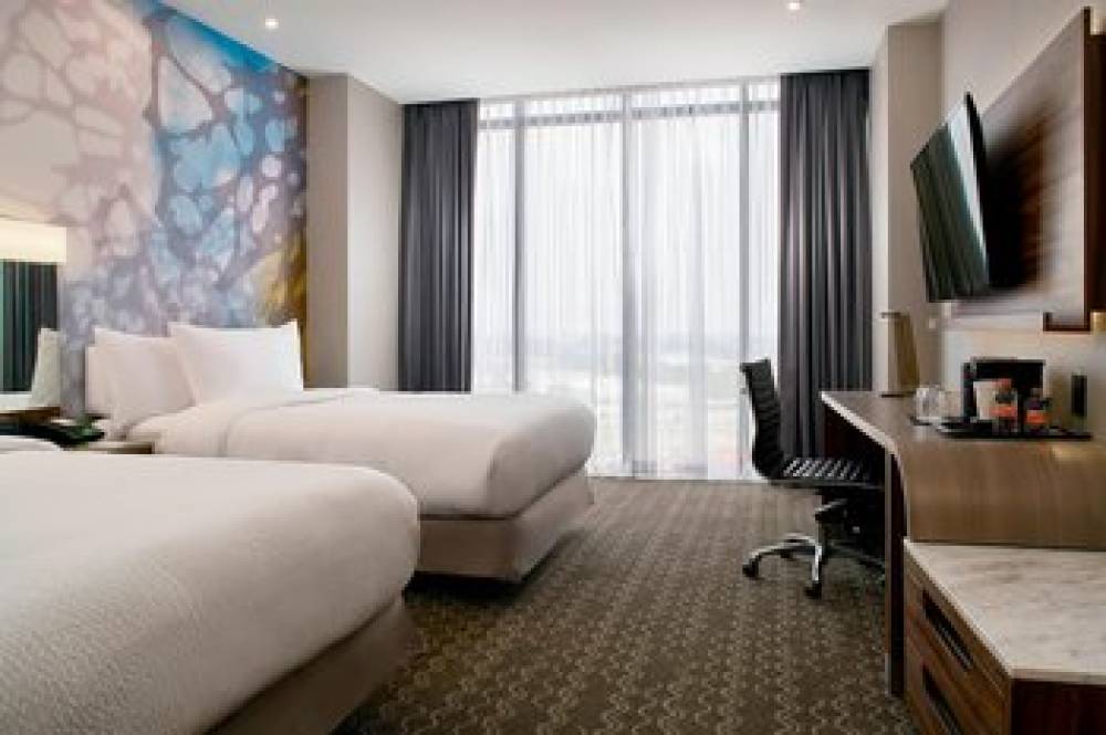 Courtyard By Marriott Mexico City Toreo 8