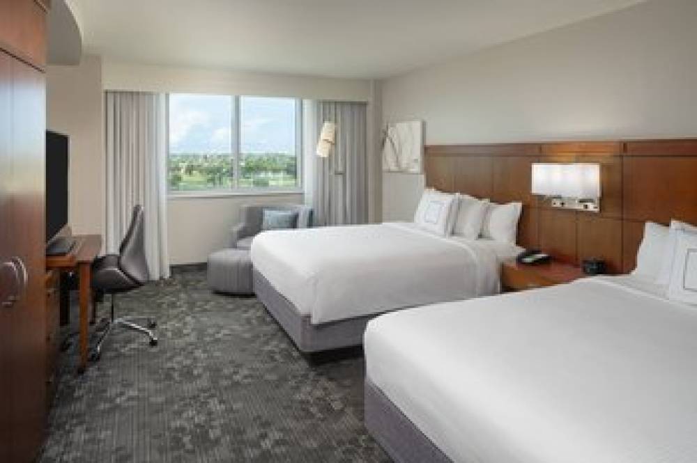 Courtyard By Marriott Miami Airport 8