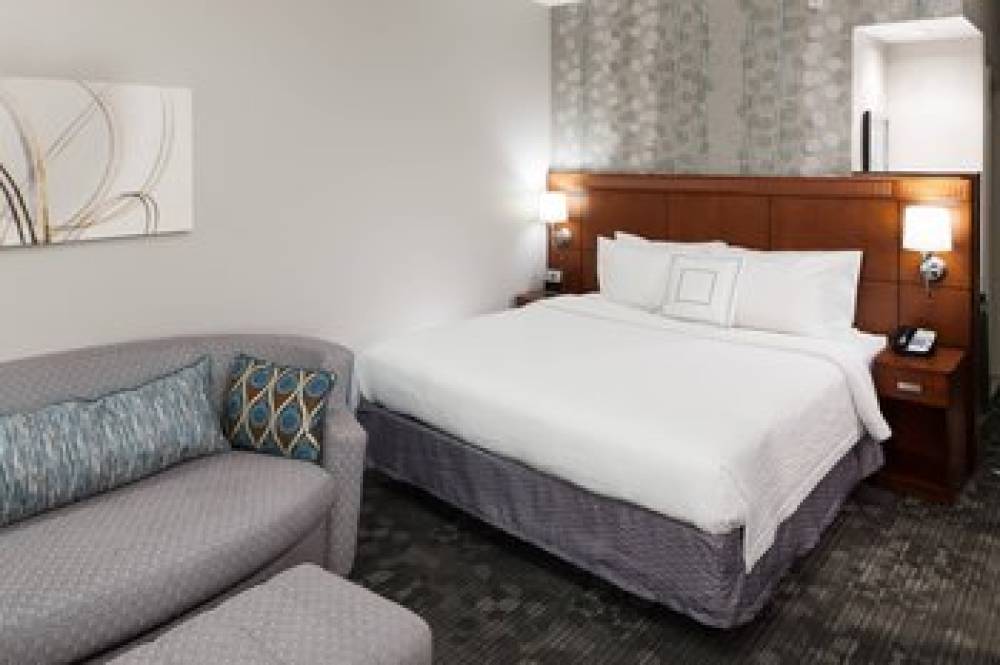 Courtyard By Marriott Miami At Dolphin Mall 6