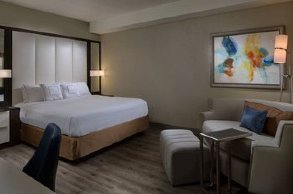 Courtyard By Marriott Miami Beach South Beach 7