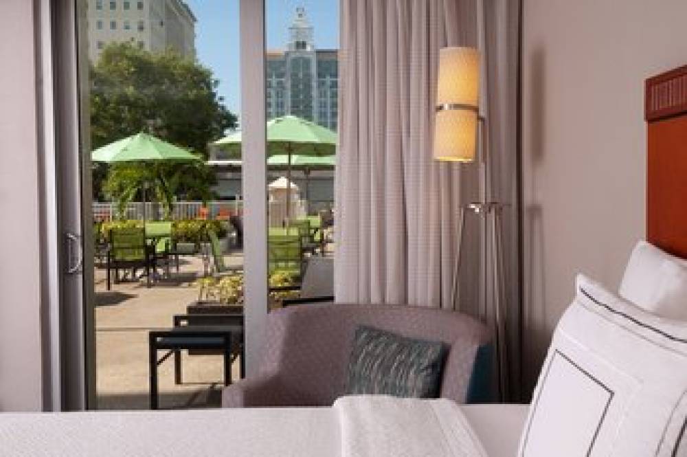 Courtyard By Marriott Miami Coral Gables 8