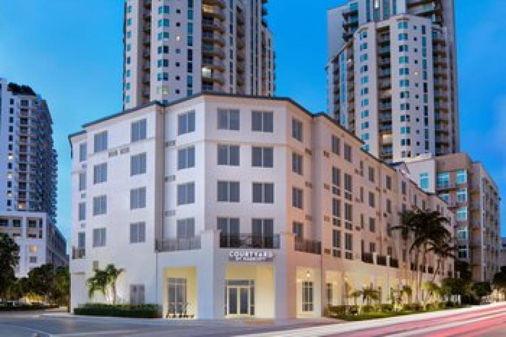 Courtyard By Marriott Miami Dadeland 4
