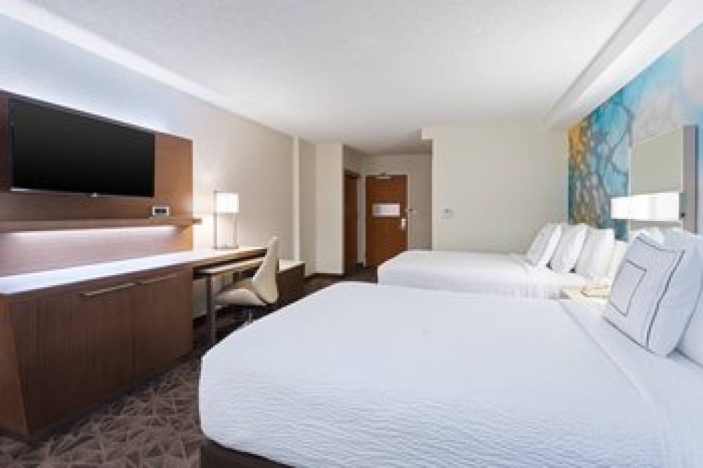 Courtyard By Marriott Miami Downtown Brickell Area 8