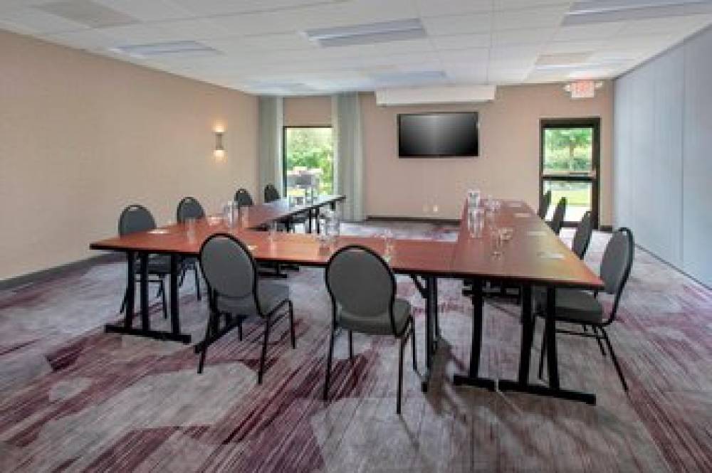 Courtyard By Marriott Mount Laurel Cherry Hill 8
