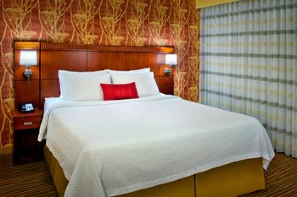 Courtyard By Marriott Mount Laurel Cherry Hill 9