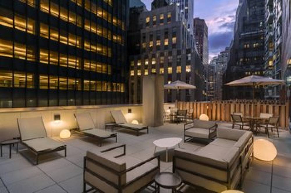 Courtyard By Marriott New York Downtown Manhattan Financial District 2