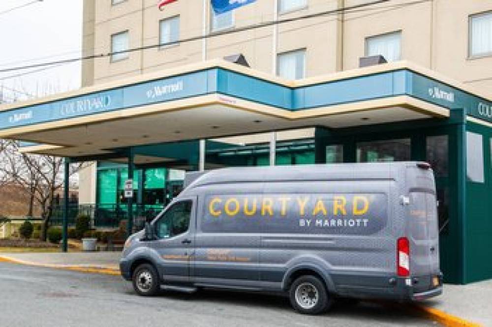 Courtyard By Marriott New York JFK Airport 5