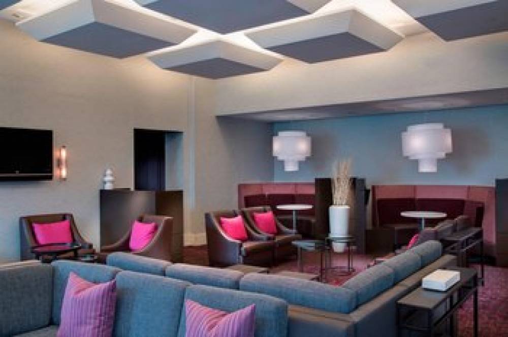 Courtyard By Marriott New York JFK Airport 2
