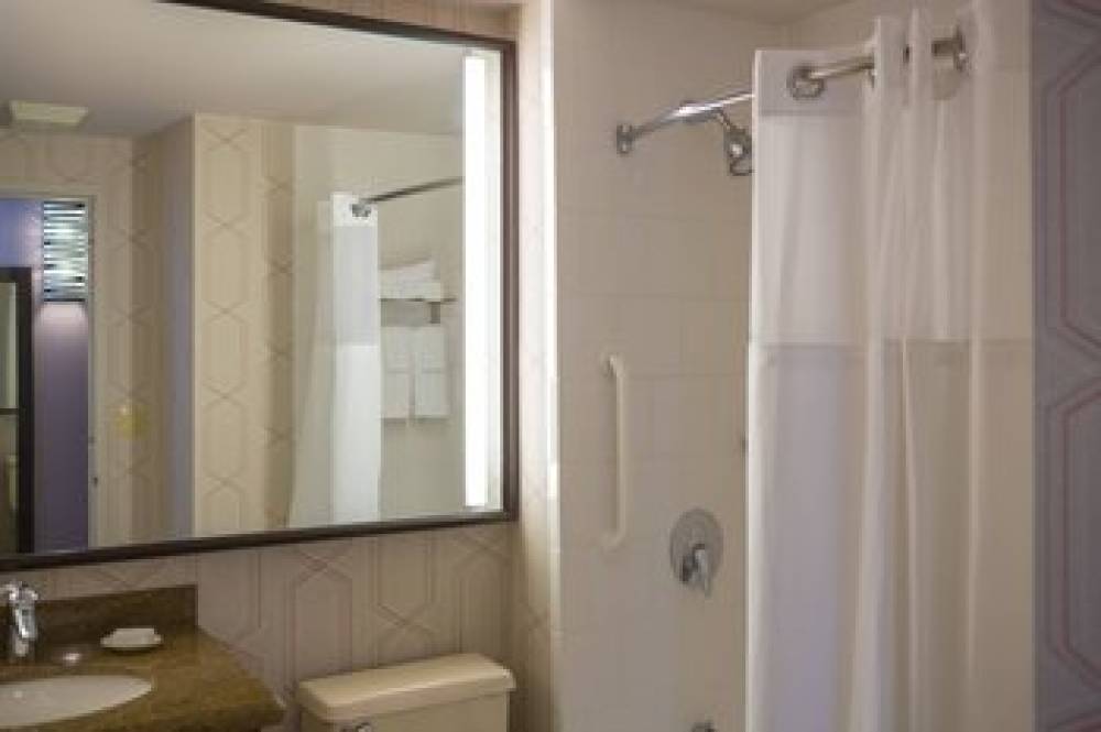 Courtyard By Marriott New York Manhattan Fifth Avenue 8