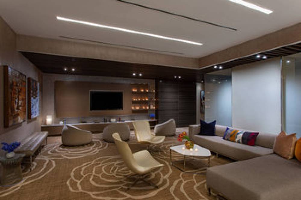 Courtyard By Marriott New York Manhattan Midtown West 6