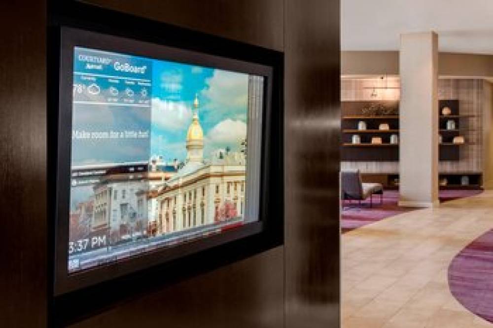 Courtyard By Marriott Newark Elizabeth 10