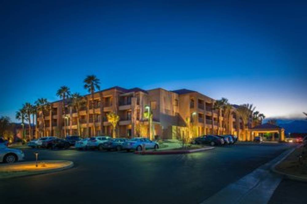 Courtyard By Marriott Palm Desert 3