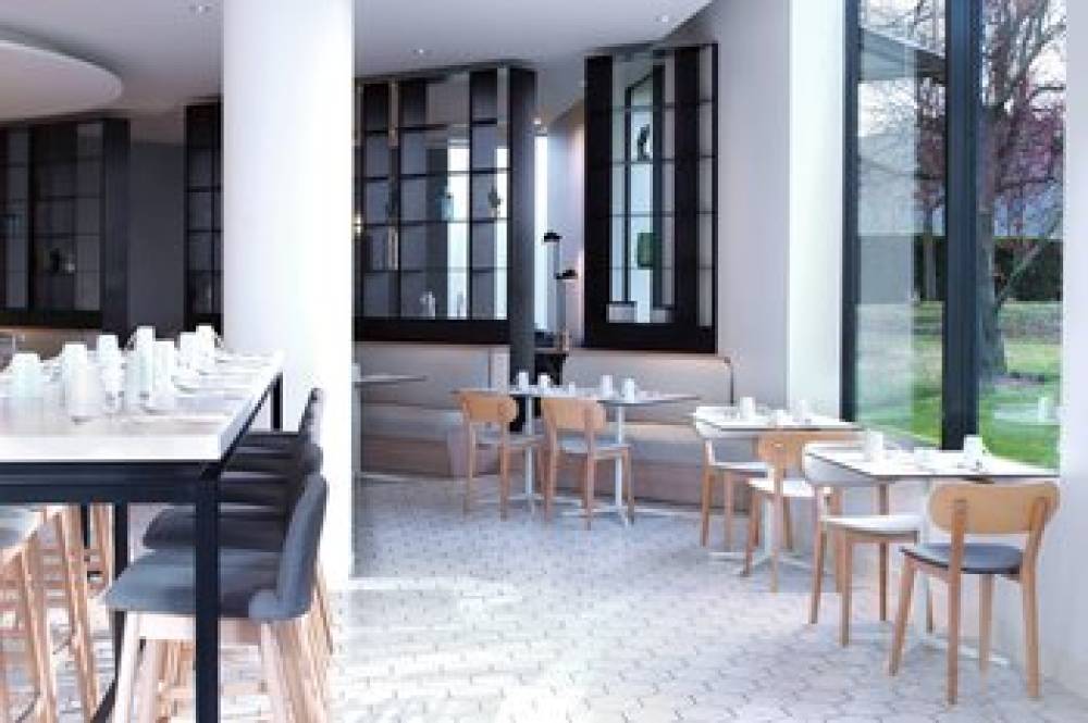 Courtyard By Marriott Paris Roissy Charles De Gaulle Airport Hotel 8