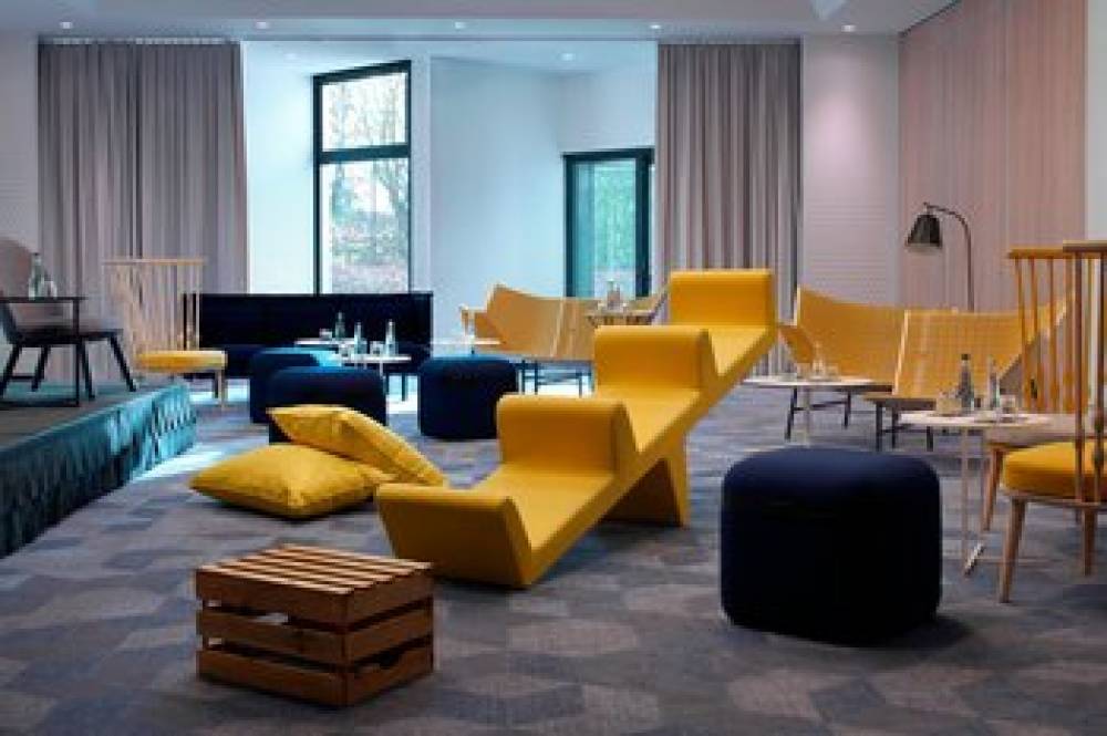 Courtyard By Marriott Paris Roissy Charles De Gaulle Airport Hotel 3