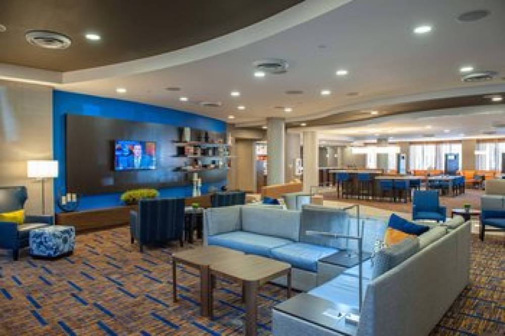 Courtyard By Marriott Pensacola Downtown 1