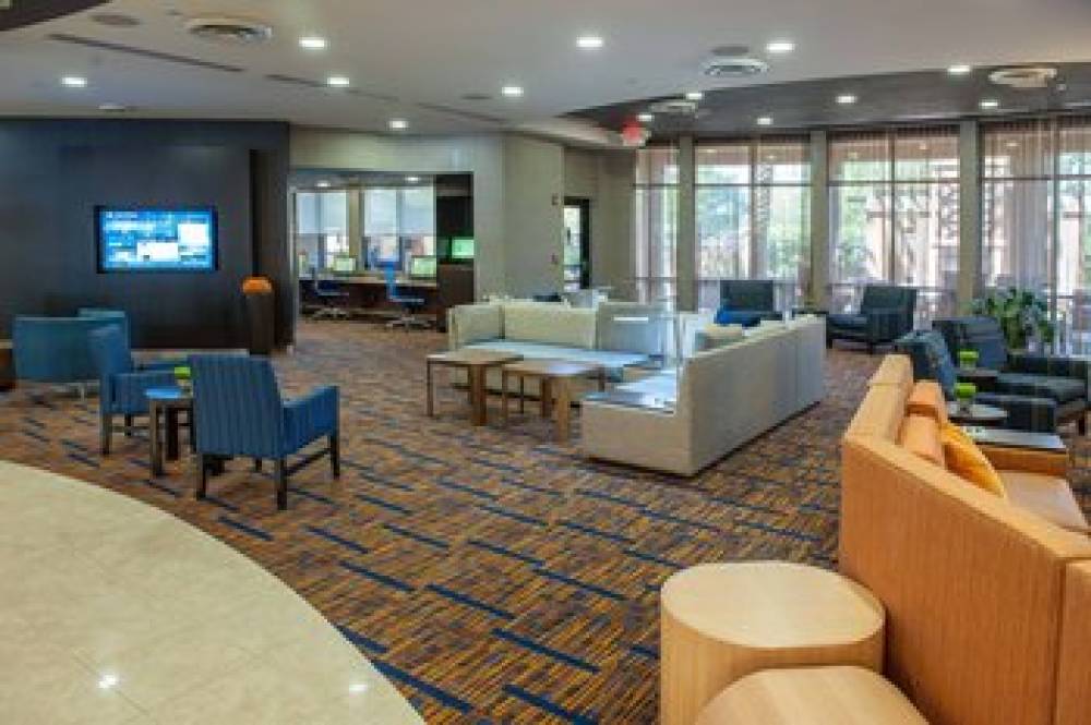 Courtyard By Marriott Pensacola Downtown 3