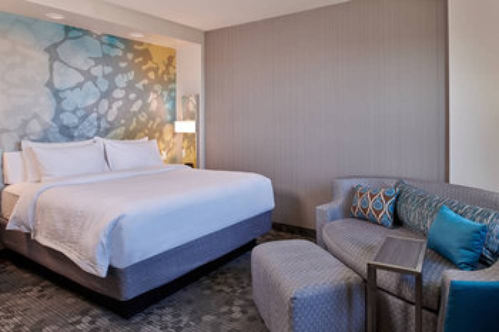 Courtyard By Marriott Petoskey At Victories Square 10