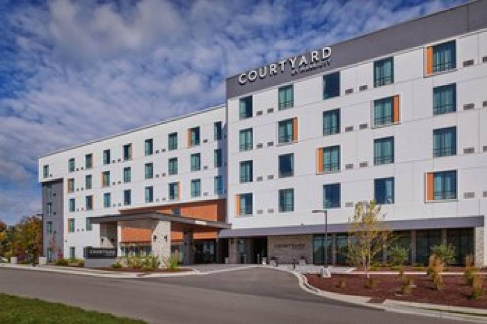 Courtyard By Marriott Petoskey At Victories Square 4
