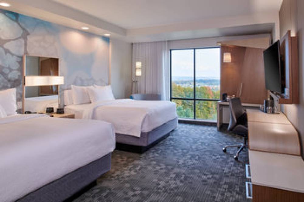 Courtyard By Marriott Petoskey At Victories Square 8