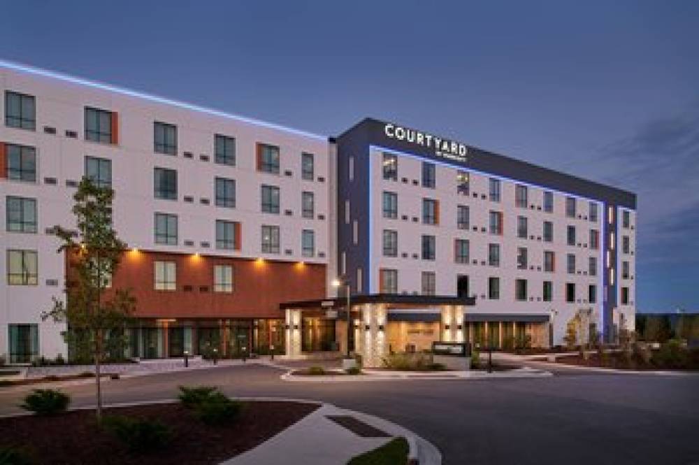 Courtyard By Marriott Petoskey At Victories Square 3