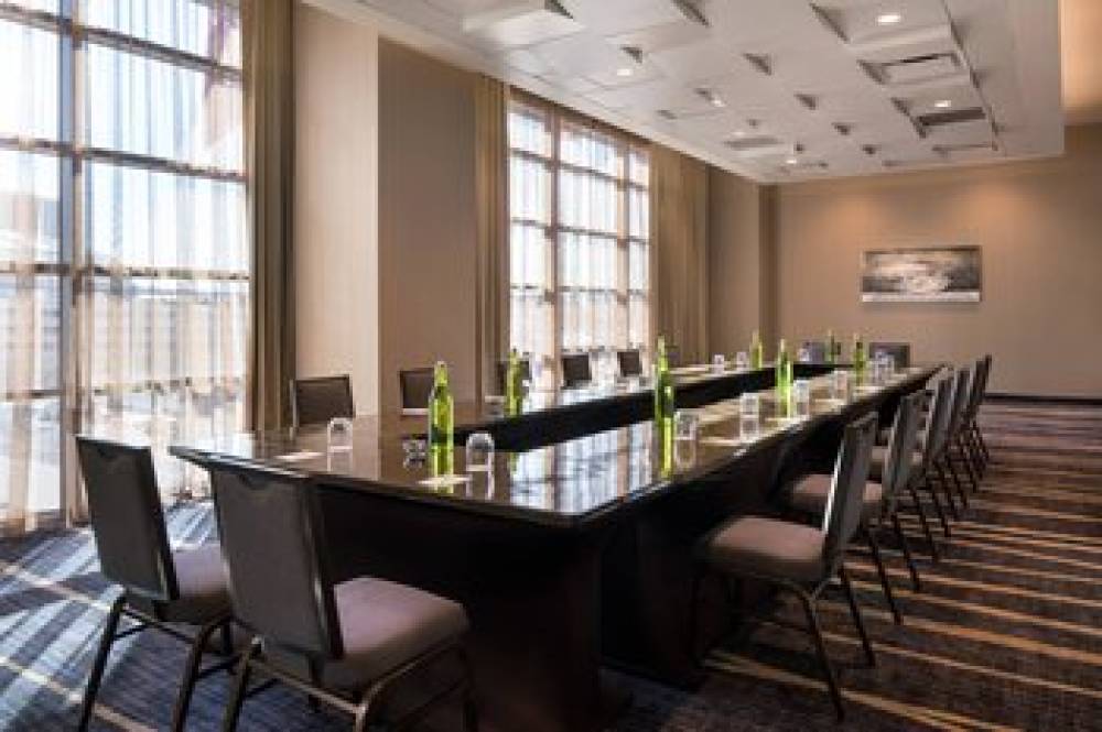 Courtyard By Marriott Phoenix Downtown 7