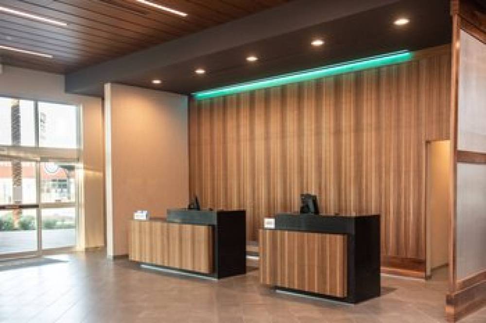 Courtyard By Marriott Phoenix Mesa 3