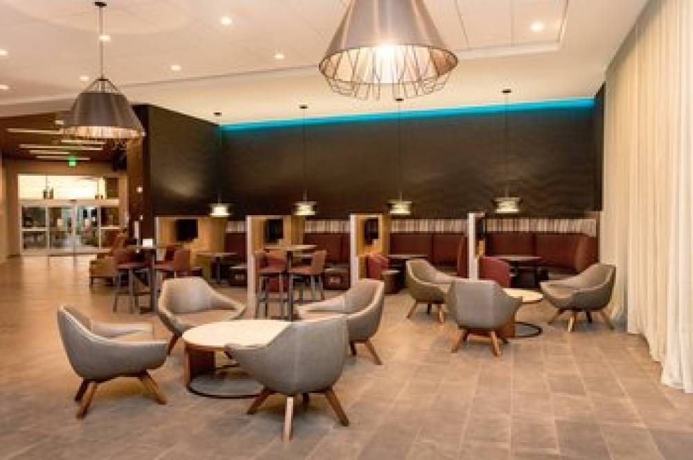 Courtyard By Marriott Phoenix Mesa 7