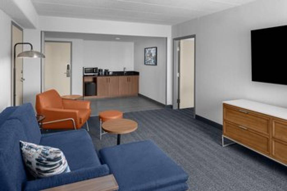 Courtyard By Marriott Pittsburgh University Center 1