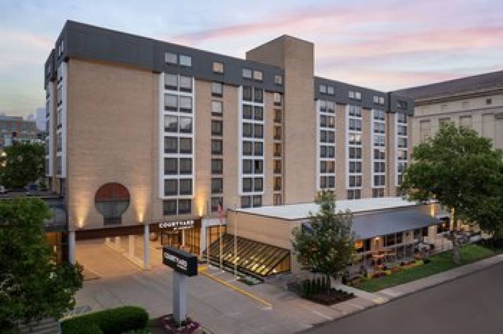 Courtyard By Marriott Pittsburgh University Center 8