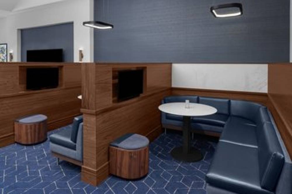 Courtyard By Marriott Pittsburgh University Center 2