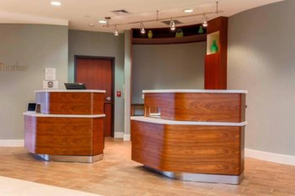 Courtyard By Marriott Potomac Mills Woodbridge 2