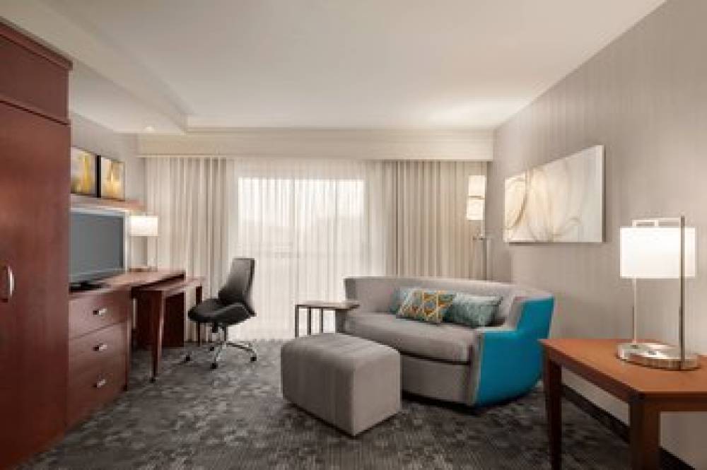Courtyard By Marriott Potomac Mills Woodbridge 10
