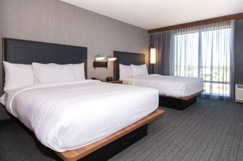 Courtyard By Marriott Rapid City 2