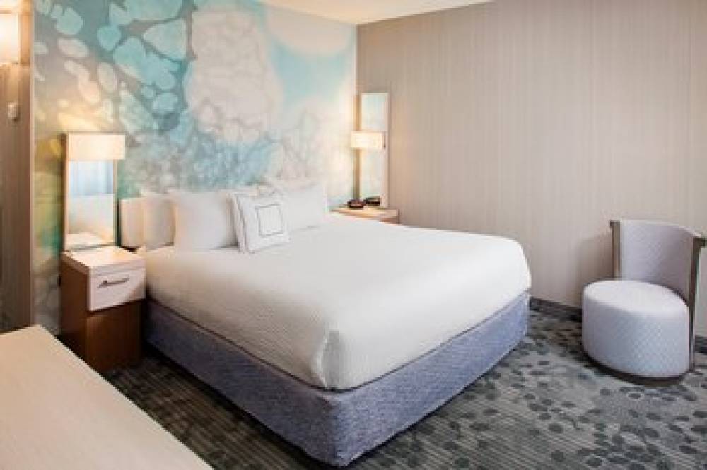 Courtyard By Marriott Richmond Airport 8